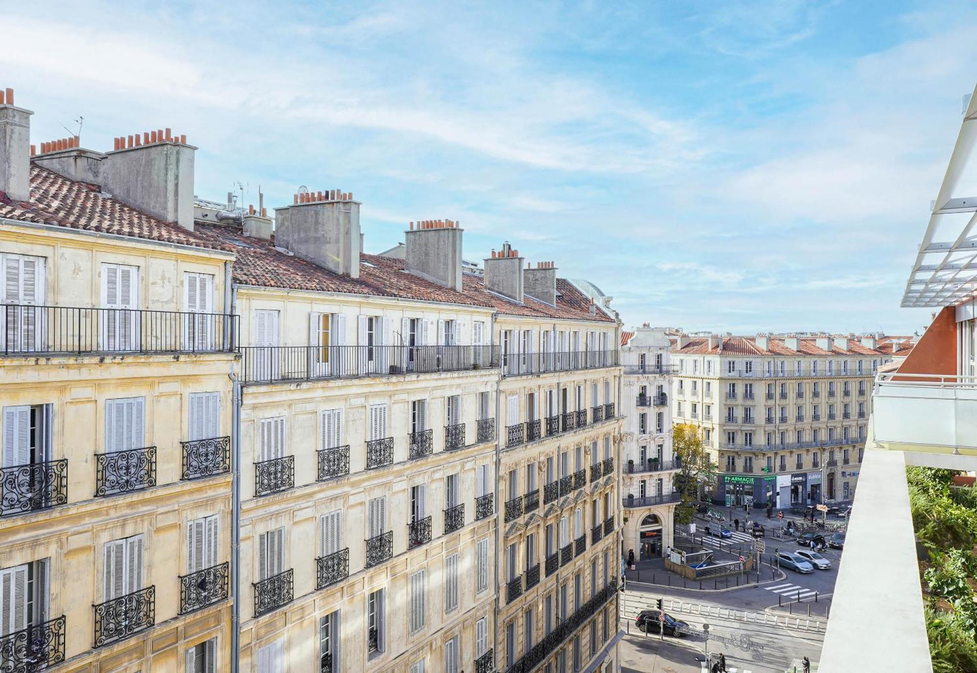 B&B Hotel Marseille Centre La Joliette Exterior photo